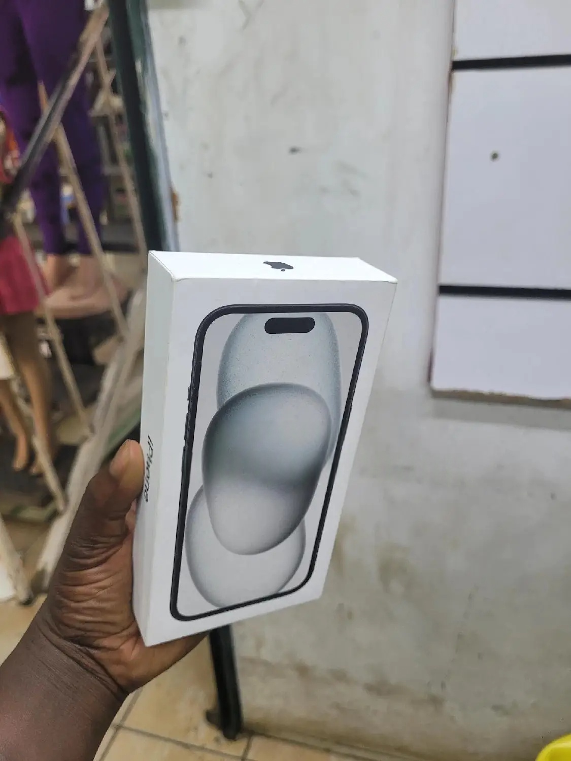 New Apple iPhone 15 128 GB Gray